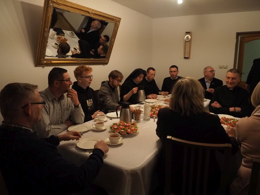 Spotkanie Dekanalnej Grupy Presynodalnej w parafii św. Rafała Kalinowskiego w Murowańcu - 13.11.2025